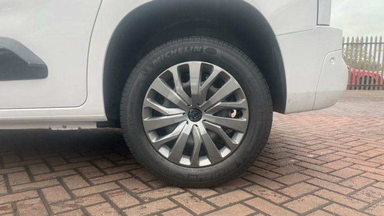 Peugeot Partner Standard Diesel 1.5 BlueHDi 130 Asphalt Van EAT8